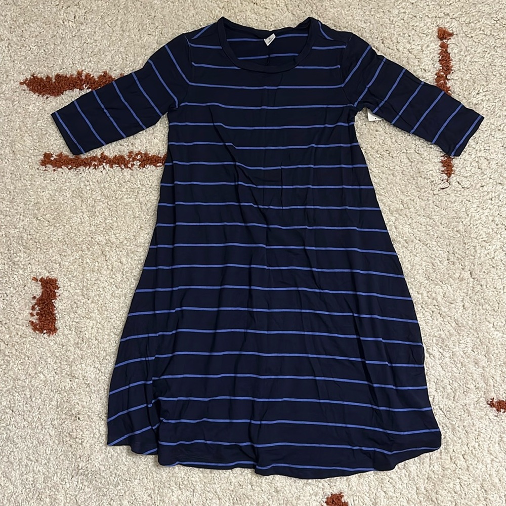 Women’s Old Navy blue striped dress
